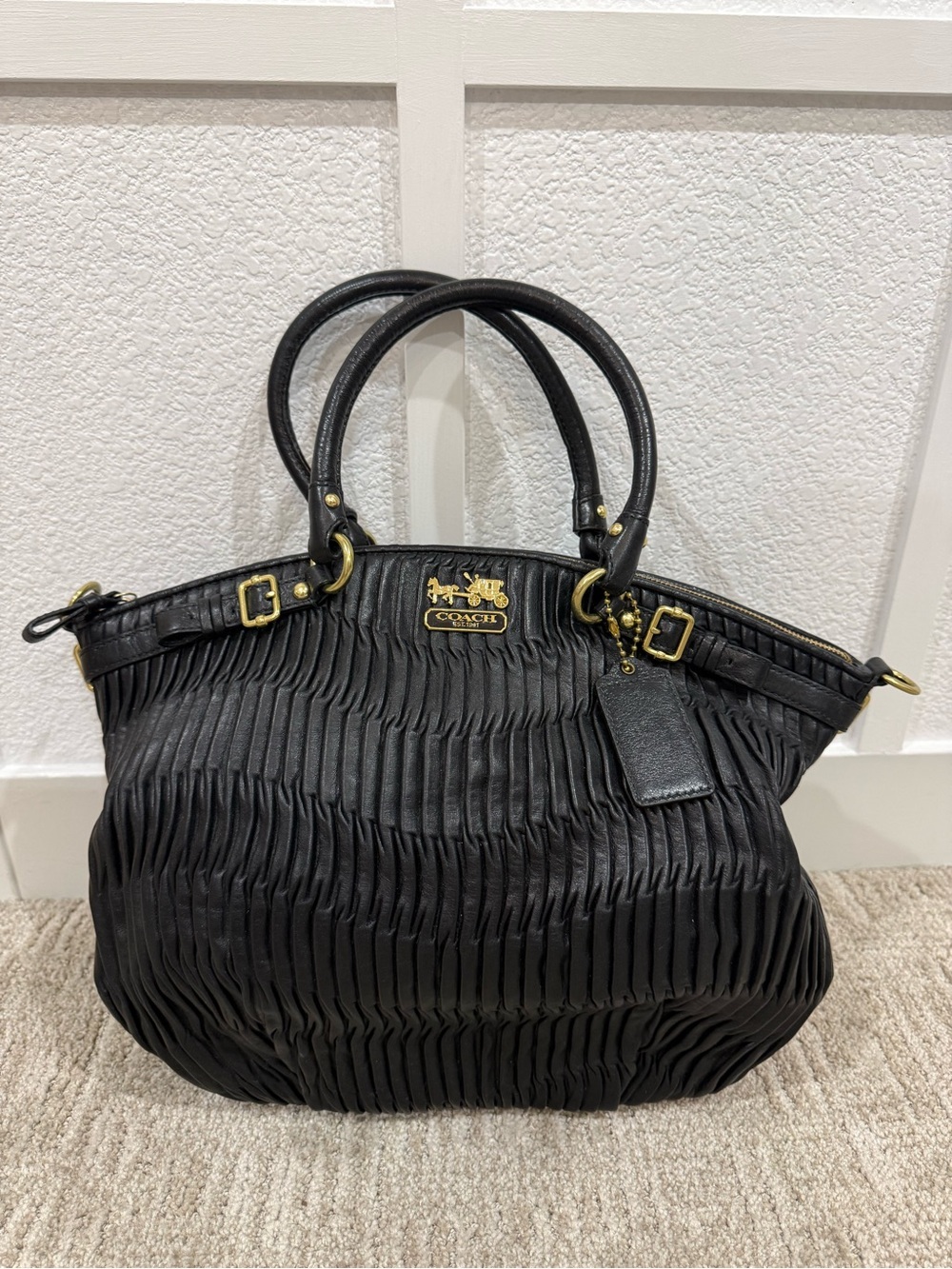 Rare Coach Black Pleated Leather Satchel Bag with shoulder strap